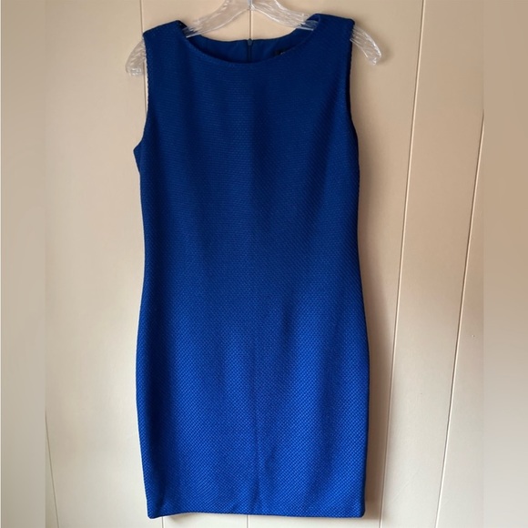 St. John Dresses & Skirts - St John dress NWOT